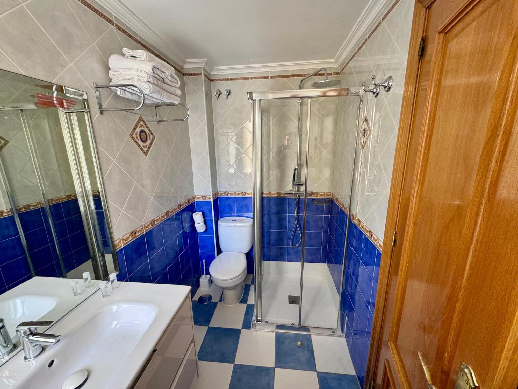 Apartamentos Nina De Oro Torremolinos Eksteriør bilde