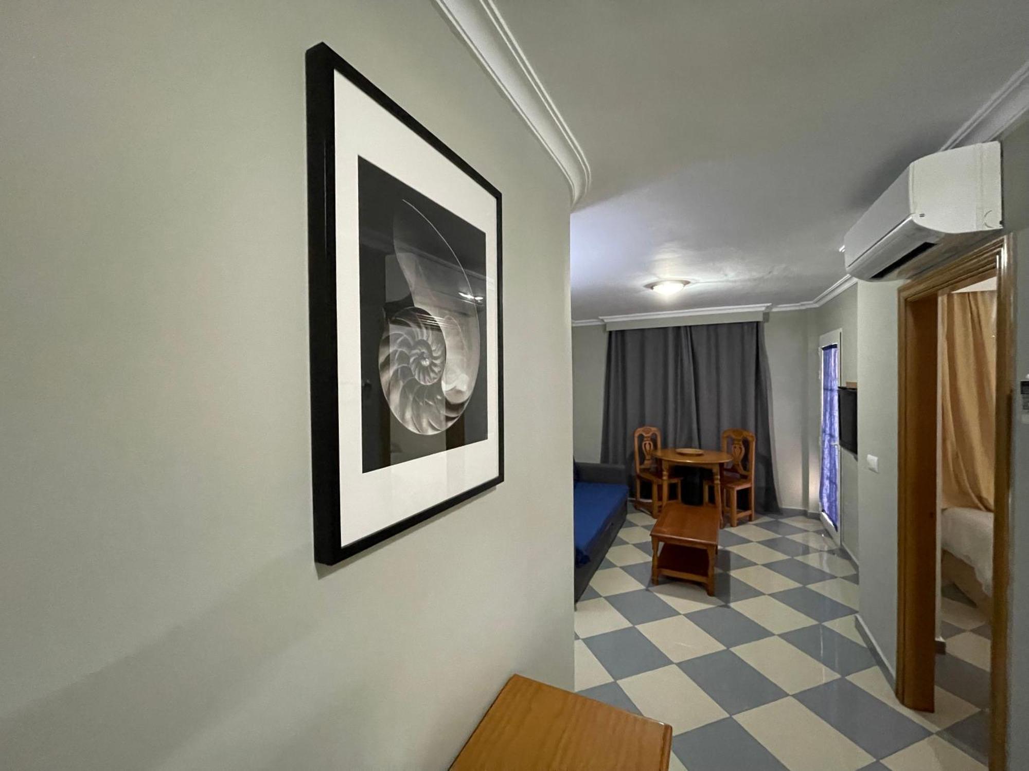 Apartamentos Nina De Oro Torremolinos Eksteriør bilde